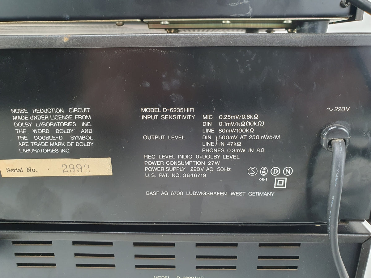 BASF Set D-6200 Tuner - D-6360 Stereo versterker D-6235 Cassettedeck