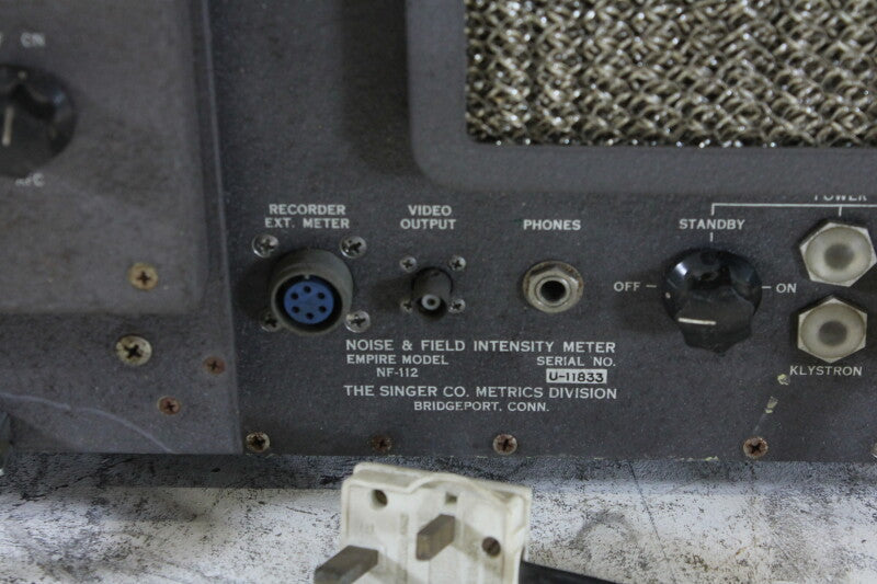 Amerikaanse militaire ruis- en veldsterktemeter NF-112