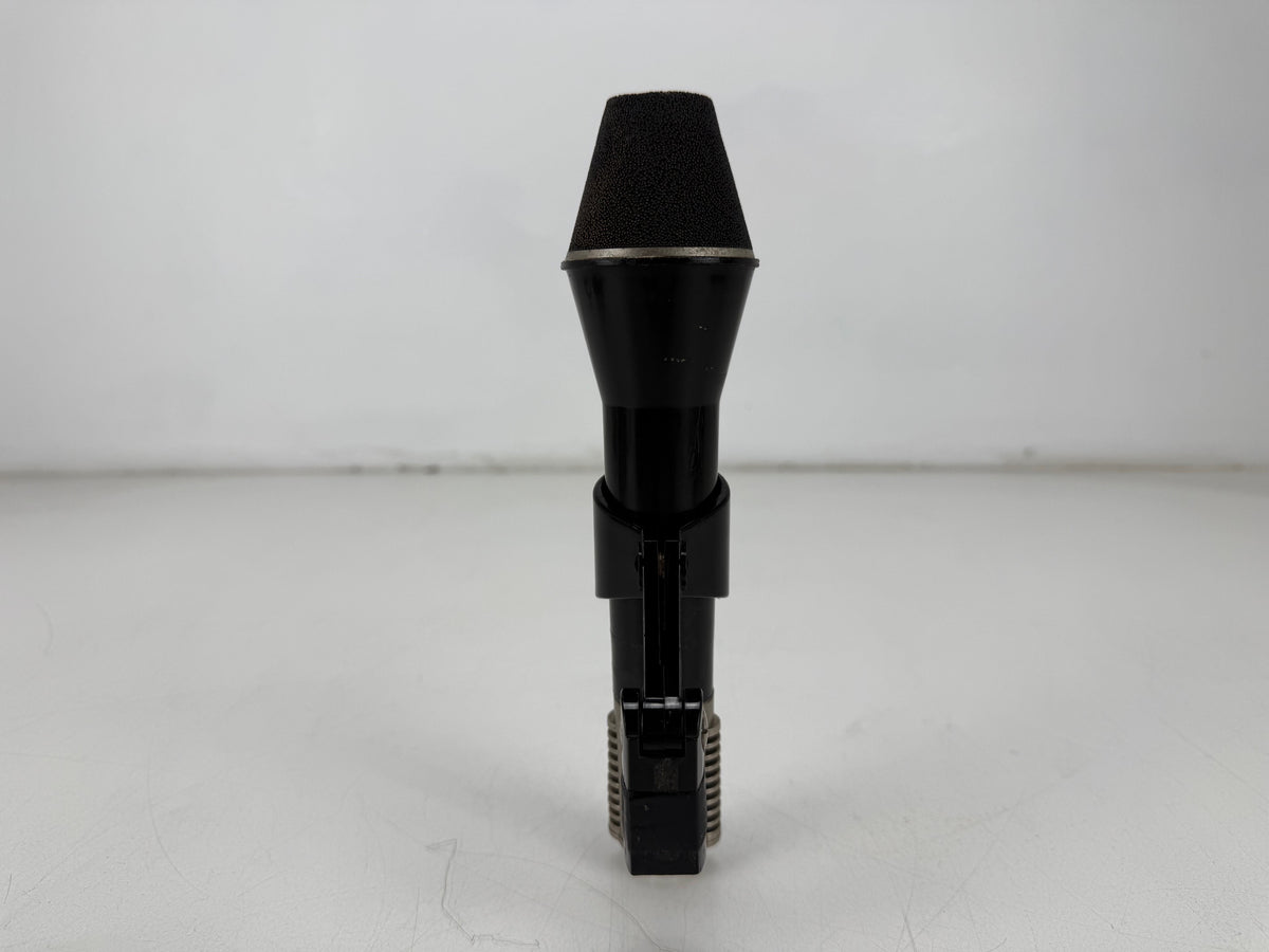 AKG D 202 CS Dual-Capsule Dynamic Microphone With Case And DIN To XLR Connector