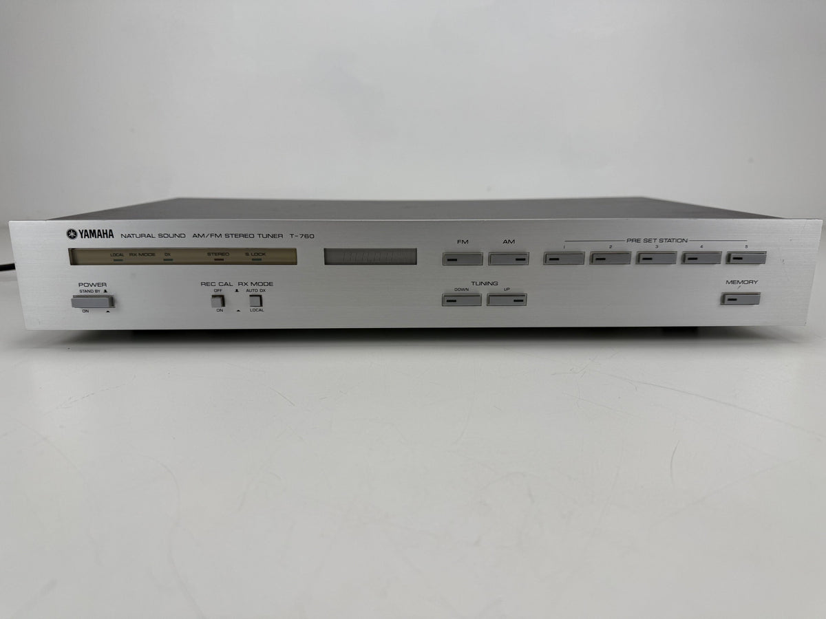 Yamaha T - 760 Natural Sound AM/FM Stereo Tuner
