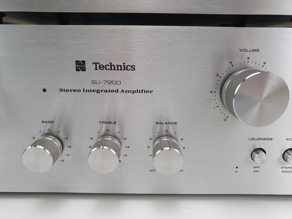 Technics ST-7200 Tuner - SU-7200 Geïntegreerde versterker - Mooie set - Nieuwe lampjes