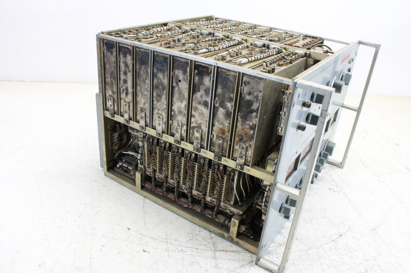 Rohde & Schwarz Decade HF meetzender 20-70MHz - RF signaalgenerator