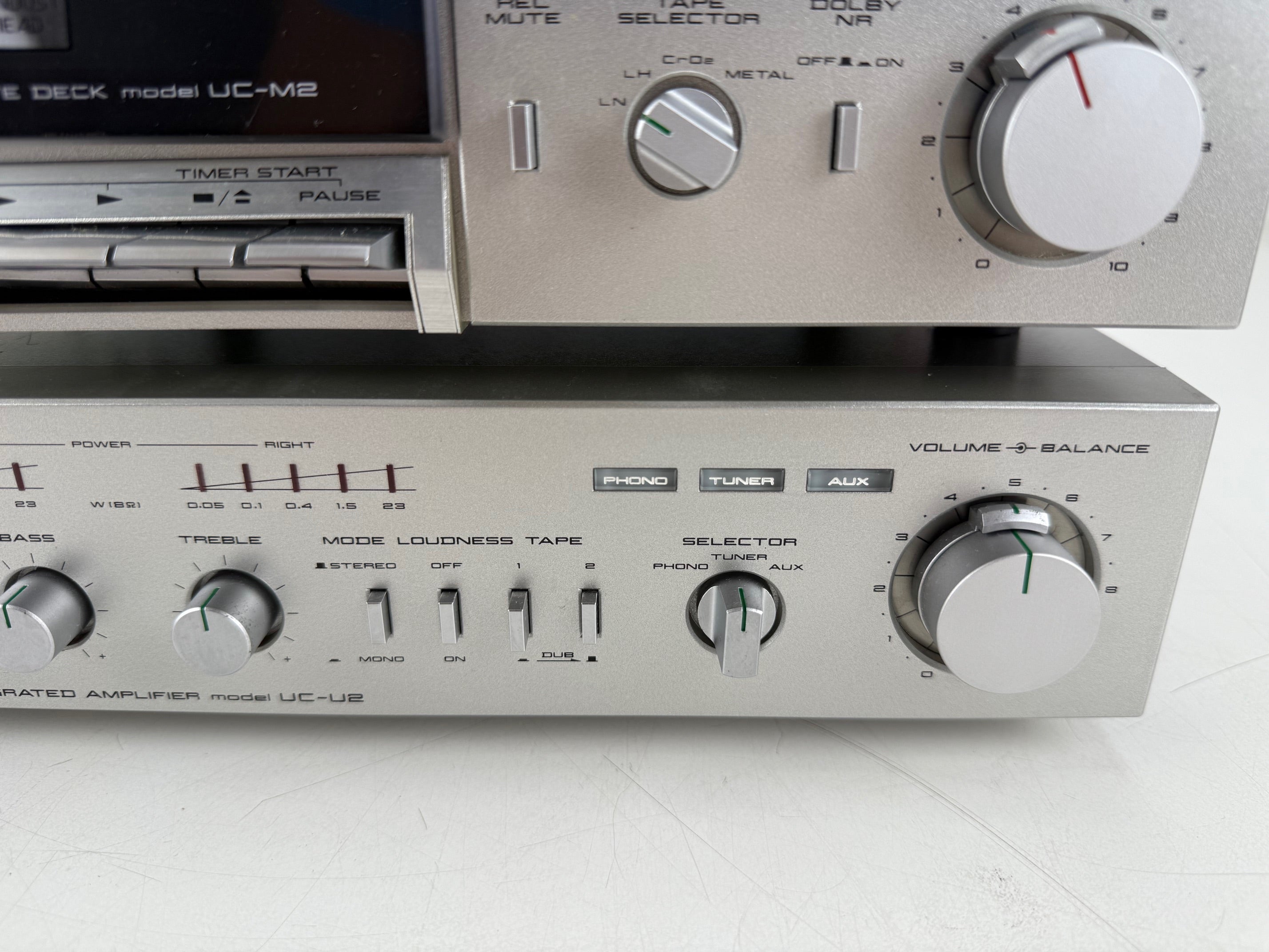Akai UC-M2 Stereo Cassette Deck / UC-U2 Stereo Integrated Amplifier Set