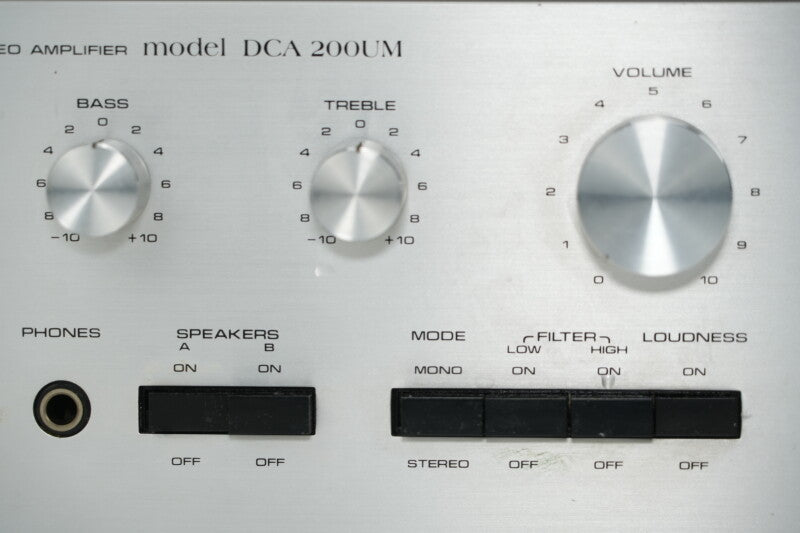 Sanyo DCA-200UM - Stereo Amplifier with phone input