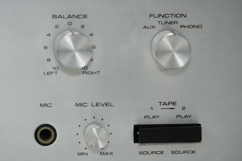 Sanyo DCA-200UM - Stereo Amplifier with phone input
