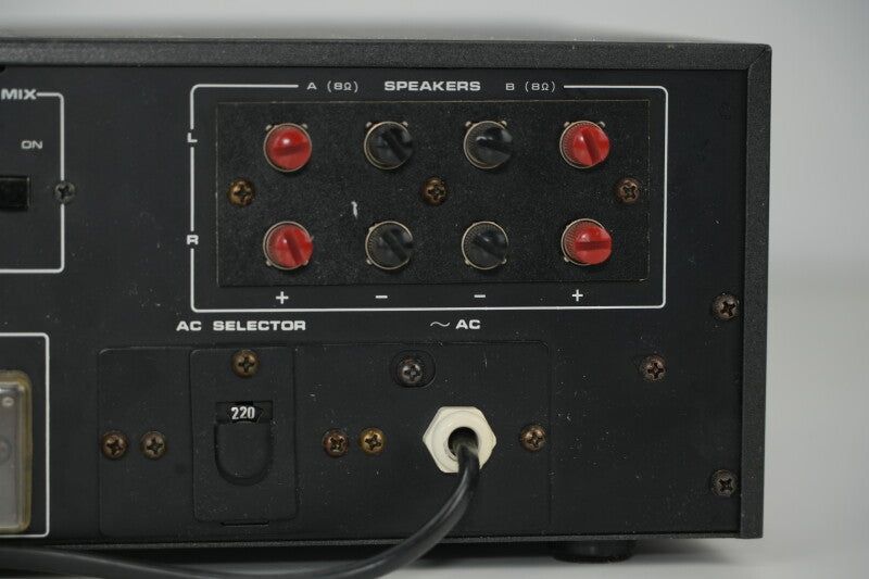 Sanyo DCA-200UM - Stereo Amplifier with phone input