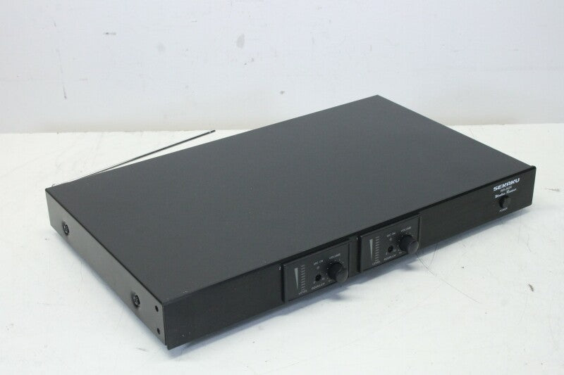 Sekaku WR-242R  2 channel Wireless Mic System