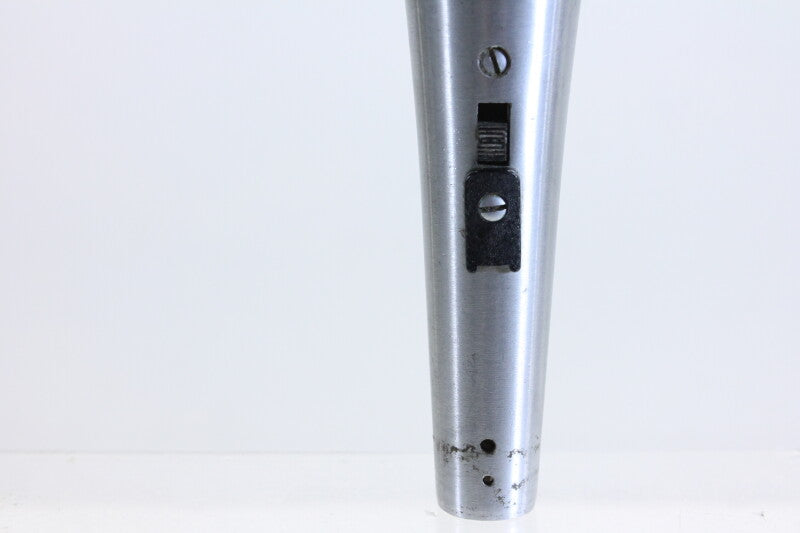 Shure 588SA Vintage Microfoon Net als de SM58, maar dan uit de vroege periode Unisphere B