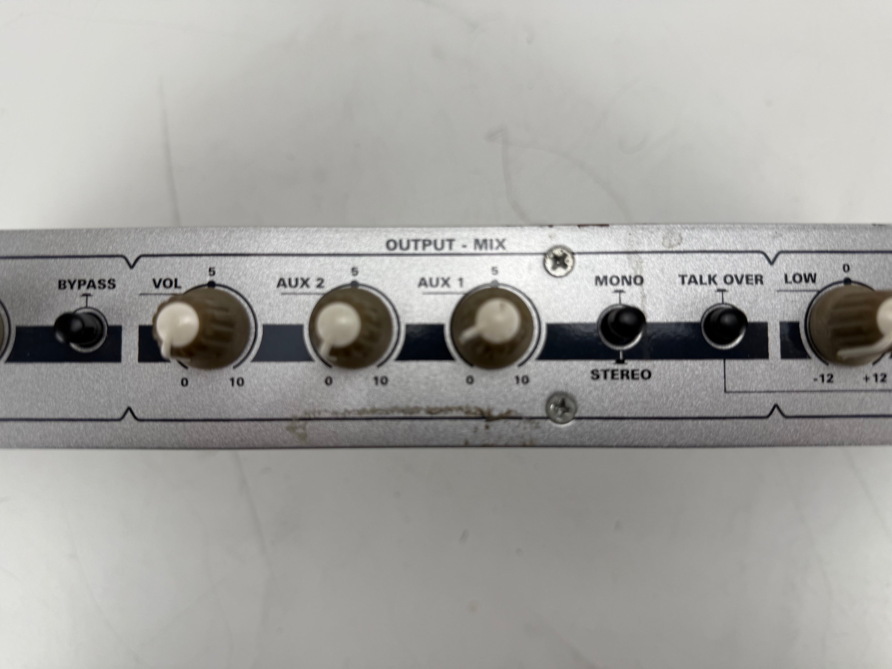 JBSystems DE 600 digitale echo 4-kanaals mixer - Volledig werkend - Mooi apparaat