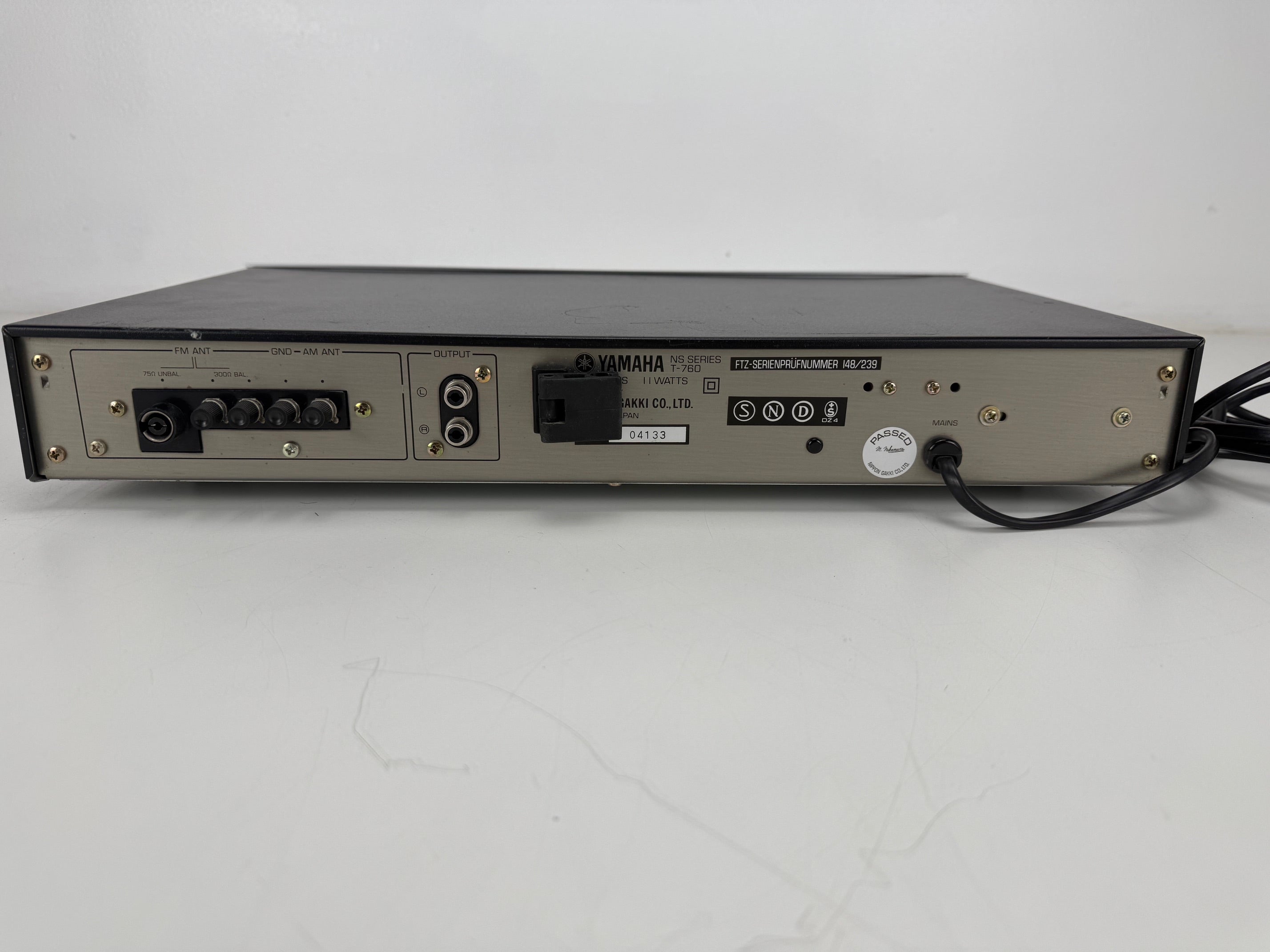 Yamaha T - 760 Natural Sound AM/FM Stereo Tuner