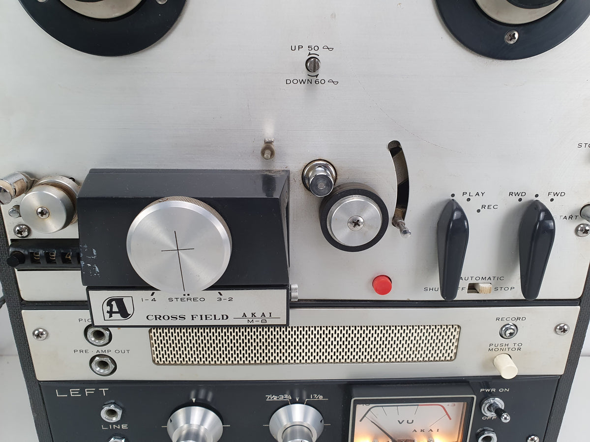 Akai M8 Stereo buizenbandrecorder - met microfoons, aandrukrol en demagnetiseerder