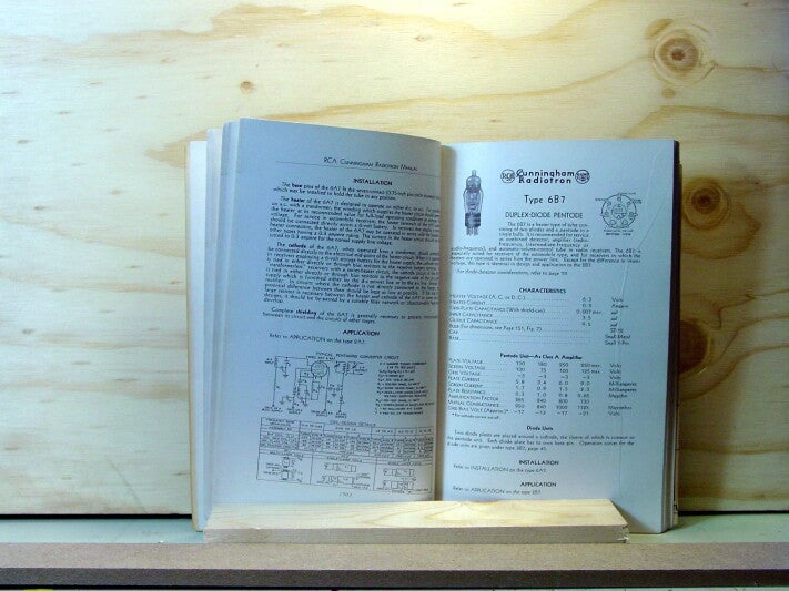 Unknown Cunningham Radiotron Manual