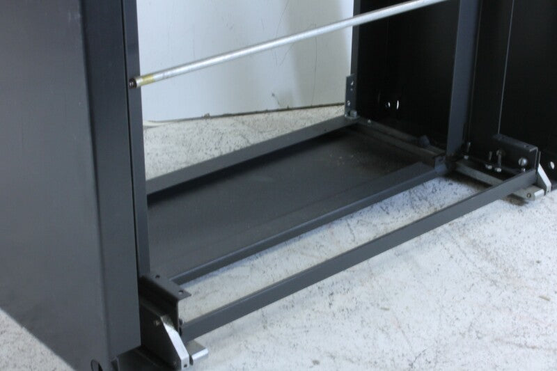 Onbekend Onderdeel Van Trolley Voor Recorders, Mixer Of Platenspeler
