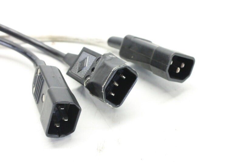 Various Lot with 3x (female) C13 to (male) C14 Cables in various lengths (no. 2)