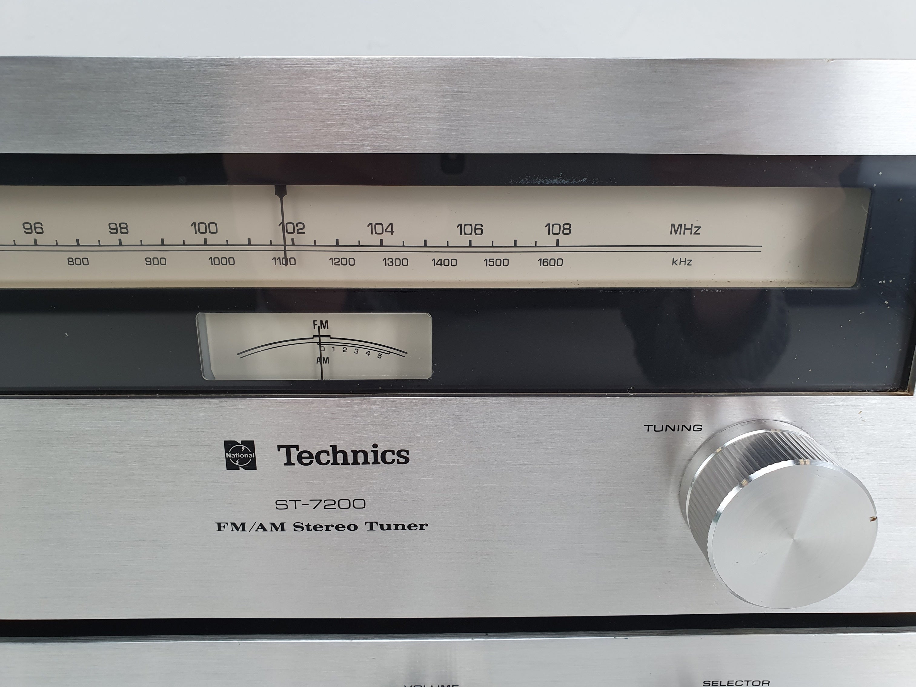 Technics ST-7200 Tuner - SU-7200 Geïntegreerde versterker - Mooie set - Nieuwe lampjes