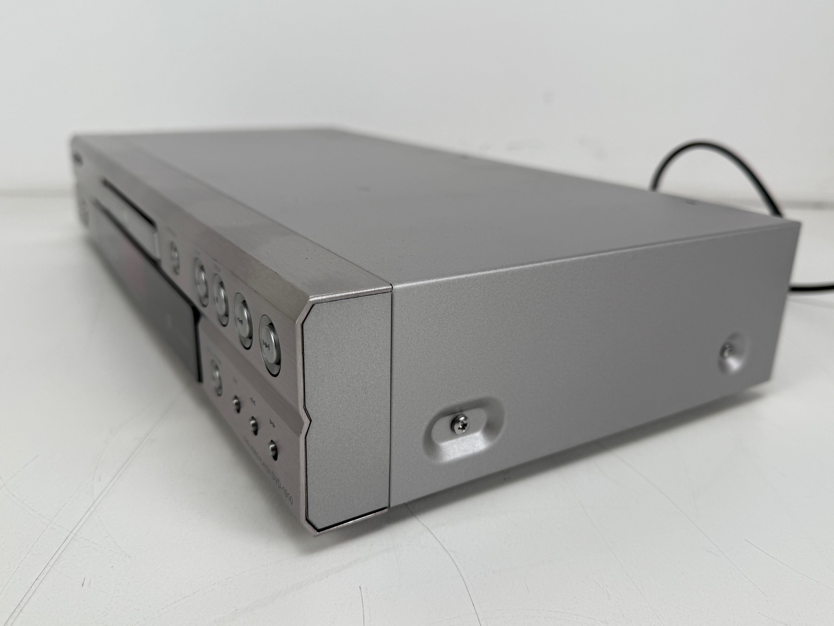 Denon DVD-1910 DVD Video Player With Original Box - Remote Control - Manual