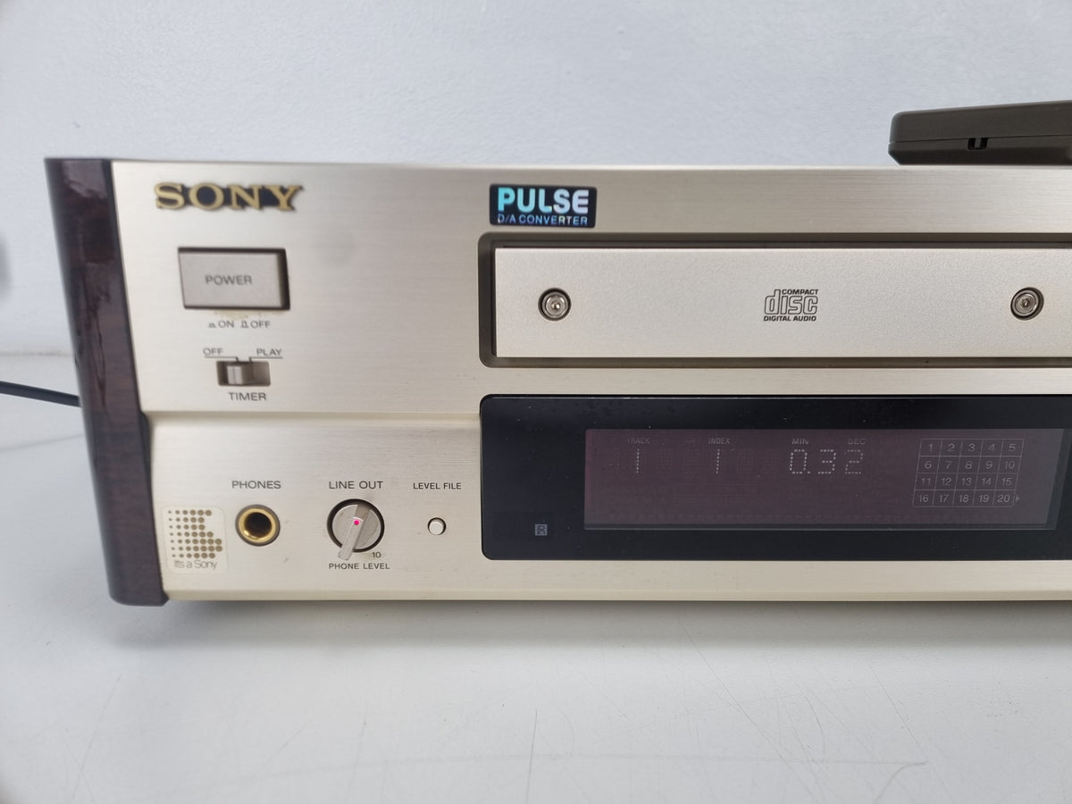 Sony CDP-X555ES CD player - Remote- Original box - Instruction manual -  Champagne