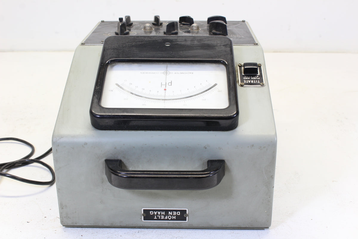 Radiometer Copenhagen TTT1 titrator met aansluitkabels