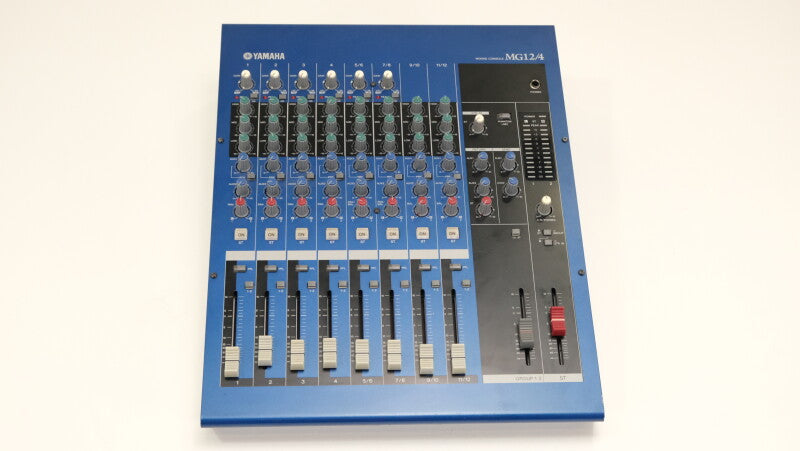Yamaha MG12/4 -  8 channel Mixer in box