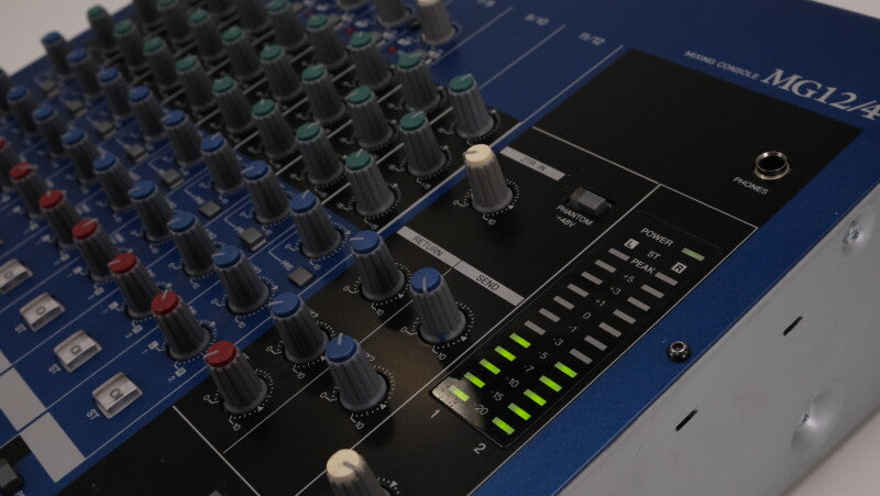 Yamaha MG12/4 -  8 channel Mixer in box