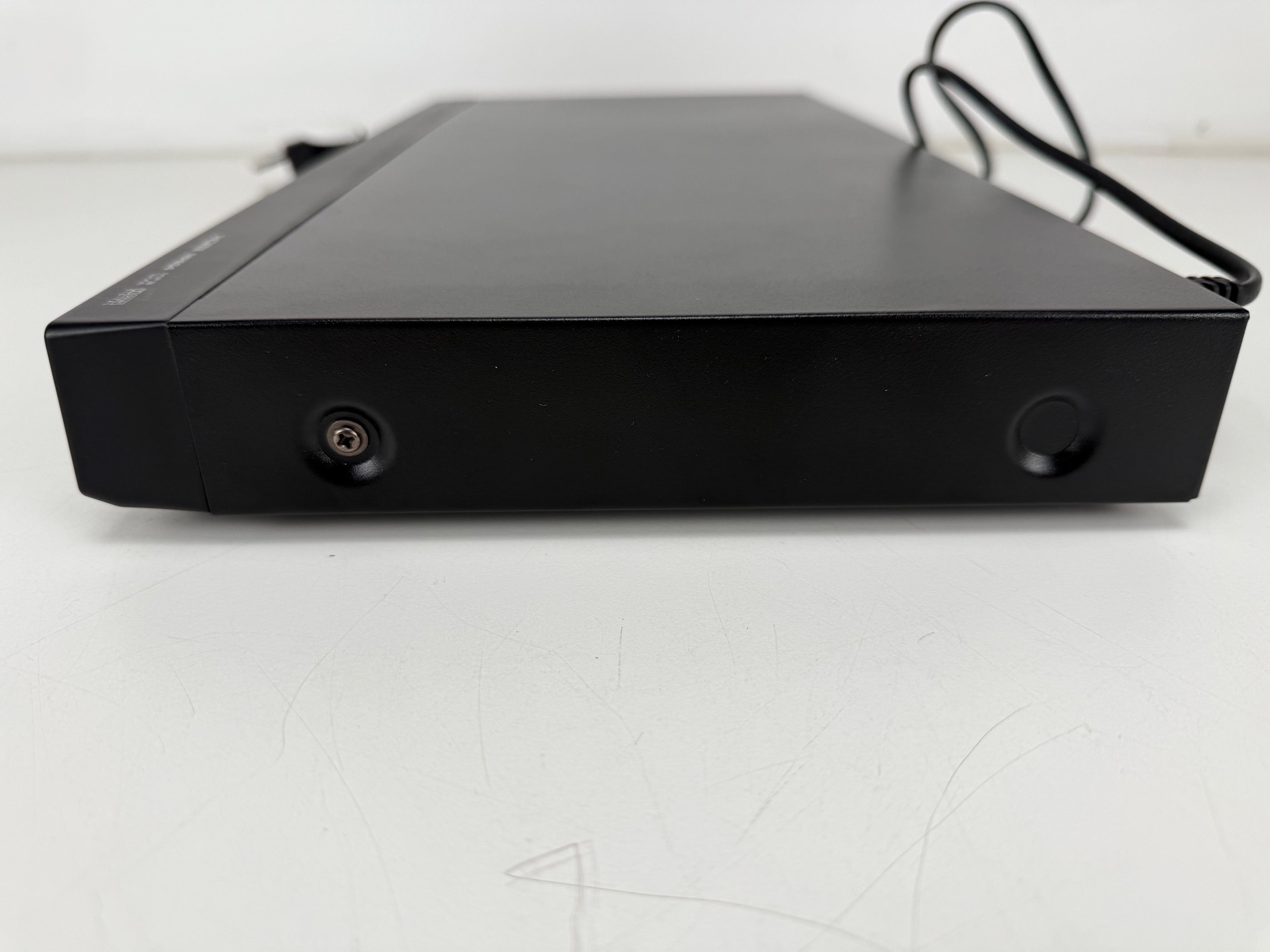 Peekton PK 6750 HDMI DVD DIVX Player With Original Box - Remote Control